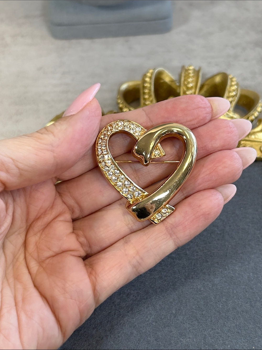 Vintage Swarovski Gold Heart Crystal Pin Brooch